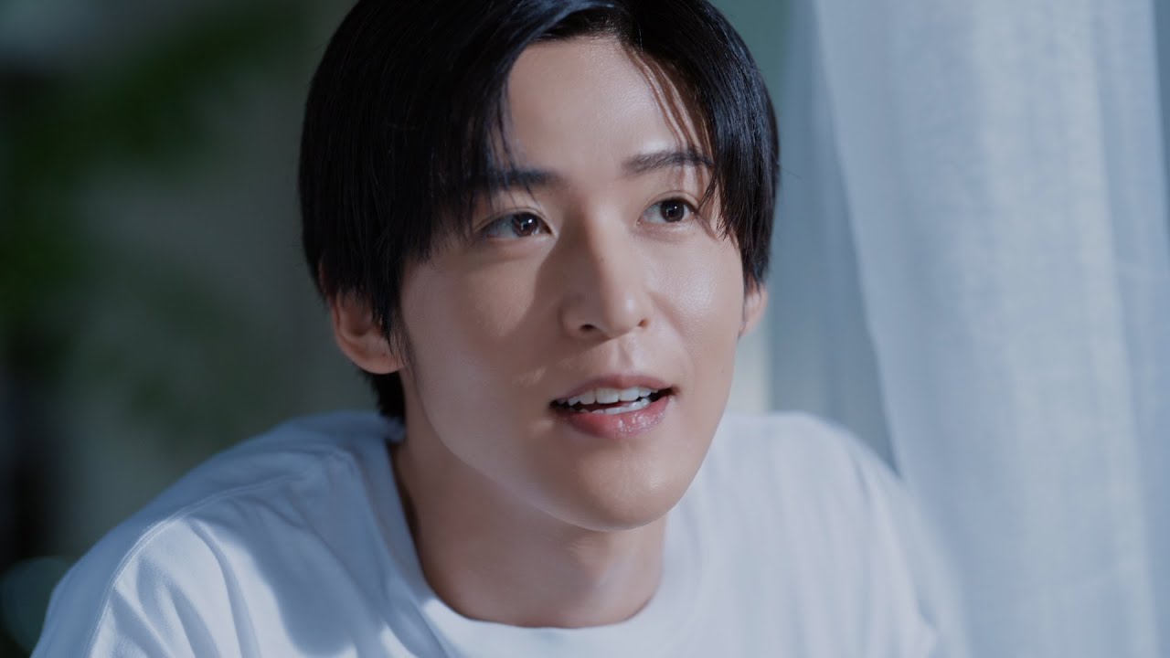 KOSEオリジナル LEDミラー 目黒蓮さんビジュアル入り （KOSE